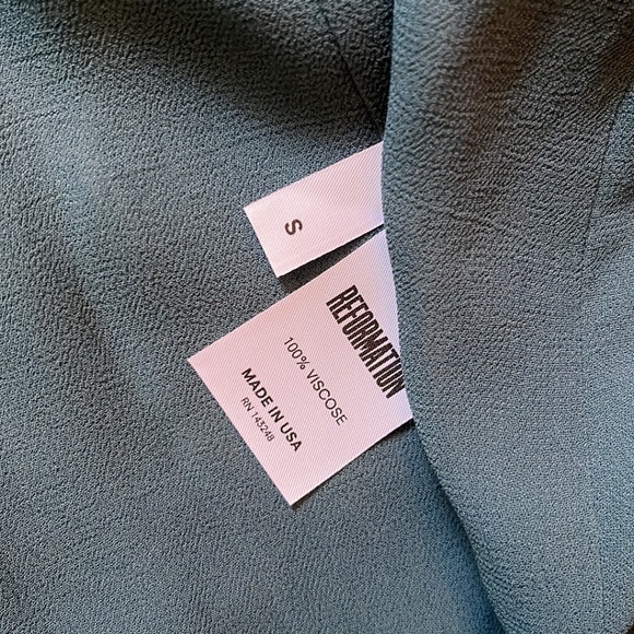 Whitby Reformation Dress (S) - Picture 4 of 6